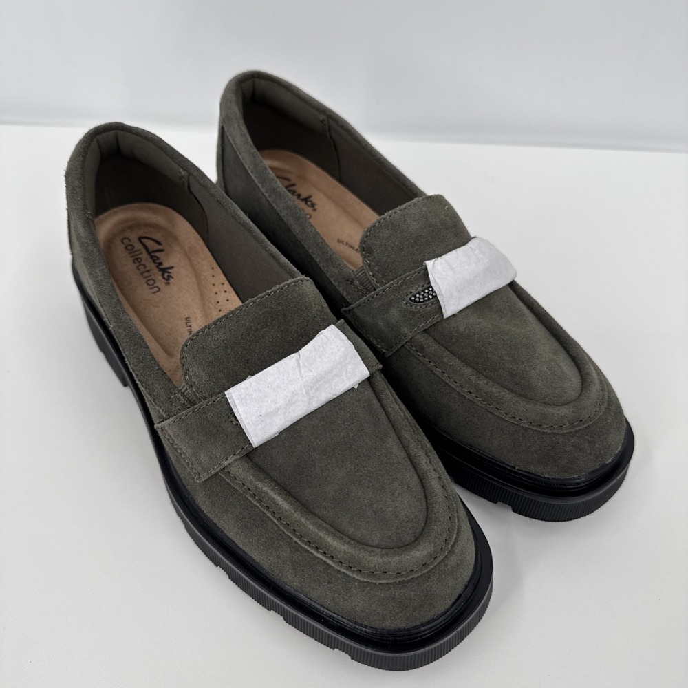 Clarks Lauryl Step Round Toe Loafers Dark Olive Suede 7.5M Walking Preppy City
